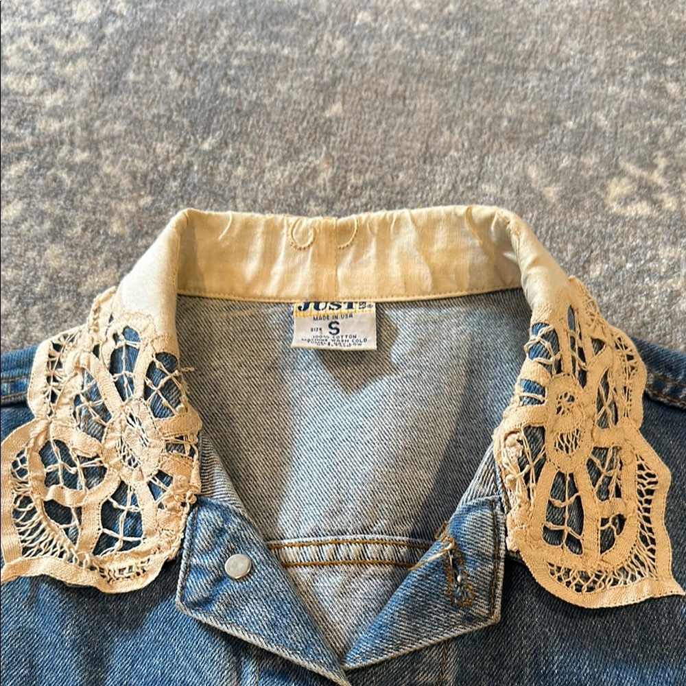 JUST USA Blue Denim Vest with Lace Collar - Picture 4 of 9